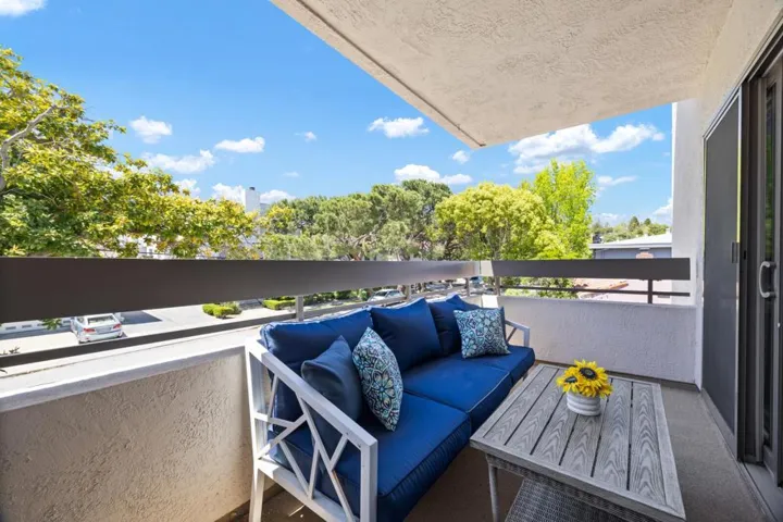 1456 San Carlos Avenue 202, San Carlos, California 94070