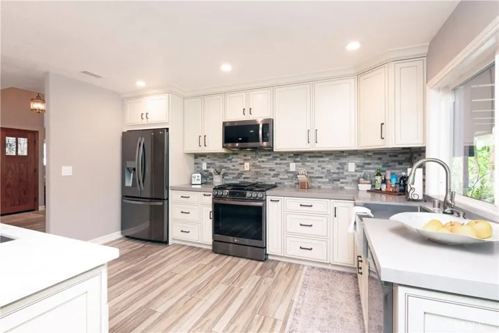 5912 Via Serena, Rancho Cucamonga, California 91701