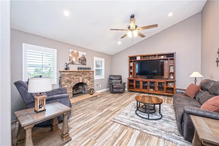 5912 Via Serena, Rancho Cucamonga, California 91701