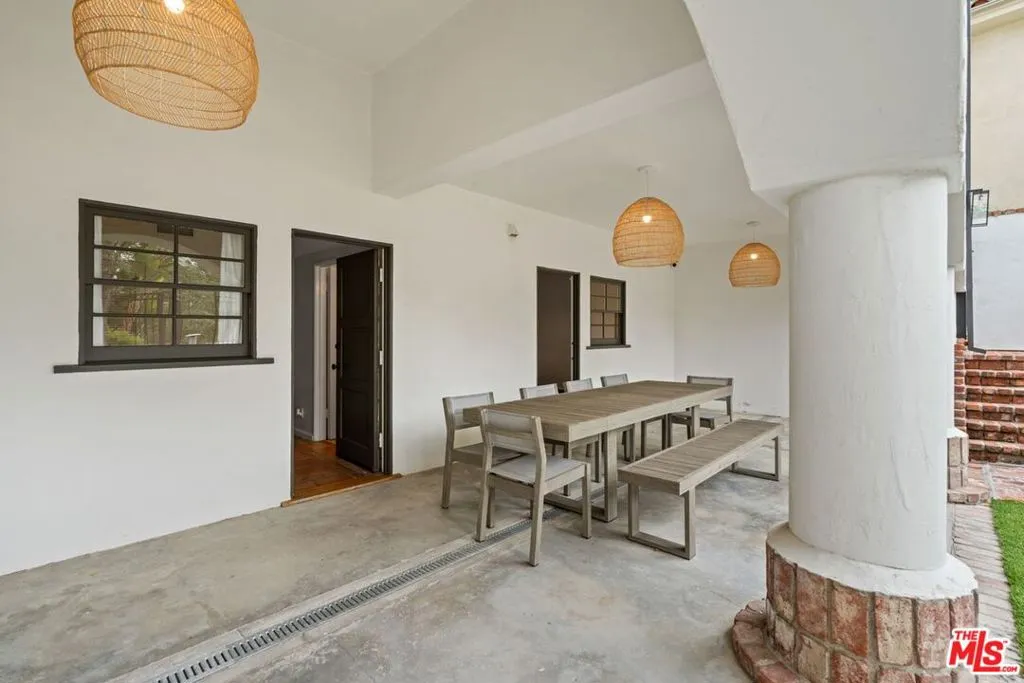 15257 Encanto Drive, Sherman Oaks, California 91403 home-pic-33