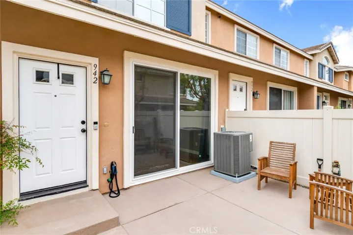 942 S Ogden Court, Anaheim Hills, California 92808