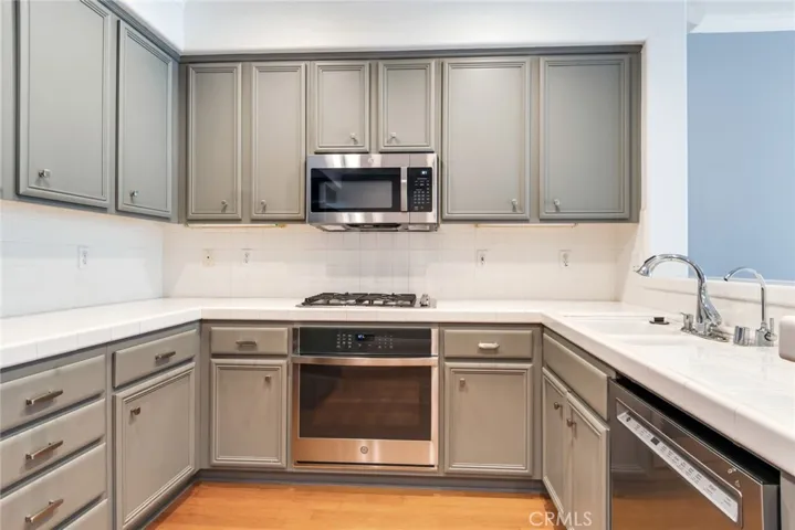 942 S Ogden Court, Anaheim Hills, California 92808