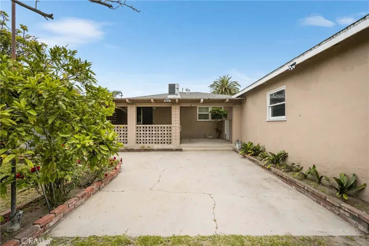 1447 W Damon Avenue, Anaheim, California 92802