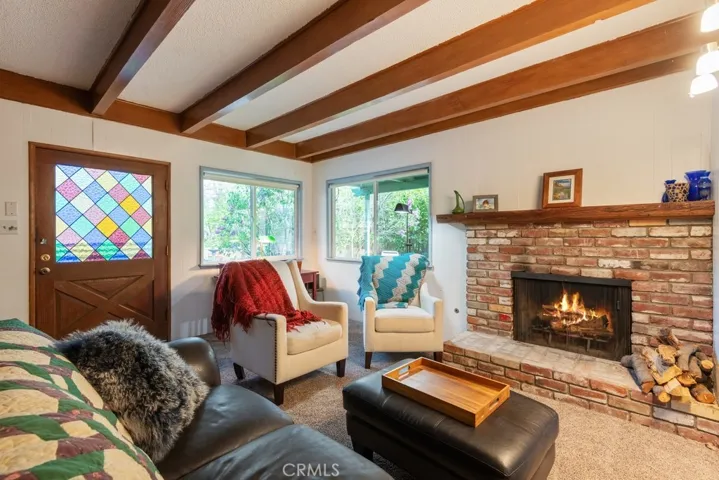 1050 Golden Rule Lane, Lake Arrowhead, California 92352