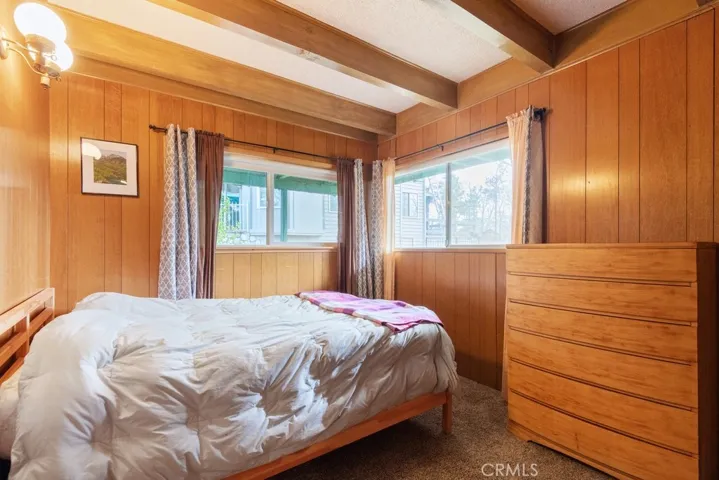 1050 Golden Rule Lane, Lake Arrowhead, California 92352