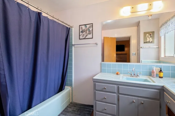 1050 Golden Rule Lane, Lake Arrowhead, California 92352