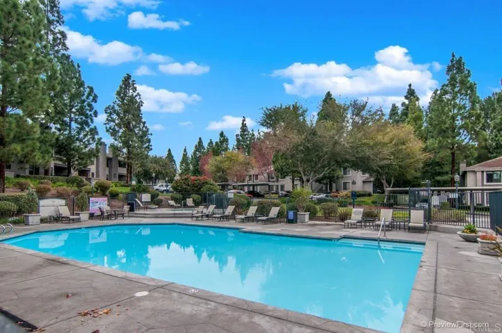 15048 Avenida Venusto 255, San Diego, California 92128