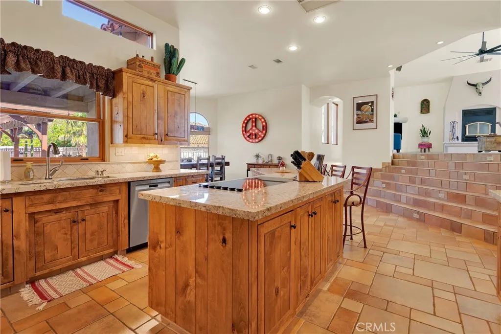 31024 Rabbit Springs Road, Lucerne Valley, California 92356 home-pic-6