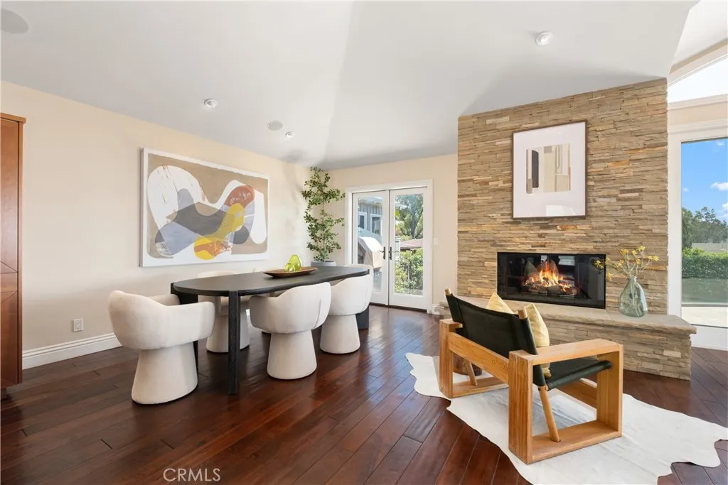 535 High Dr, Laguna Beach, California 92651 home-pic-15