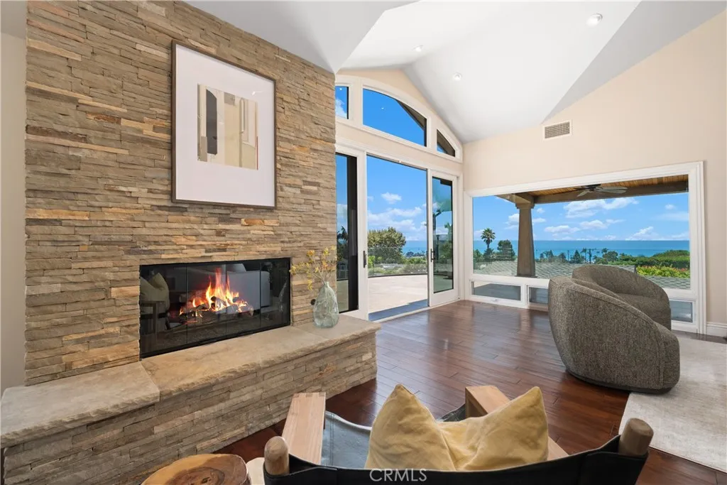 535 High Dr, Laguna Beach, California 92651 home-pic-3