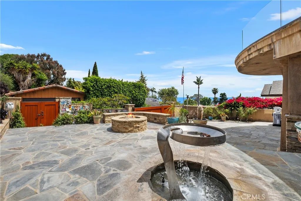 535 High Dr, Laguna Beach, California 92651 home-pic-30