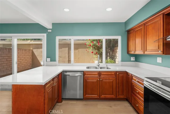 10300 Columbia River Court, Fountain Valley, California 92708