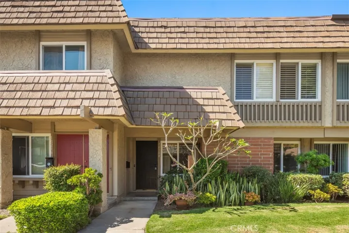10300 Columbia River Court, Fountain Valley, California 92708
