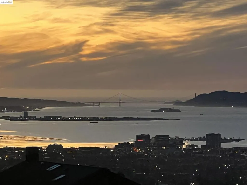 6100 Skyline Blvd, Oakland, California 94611 home-pic-34