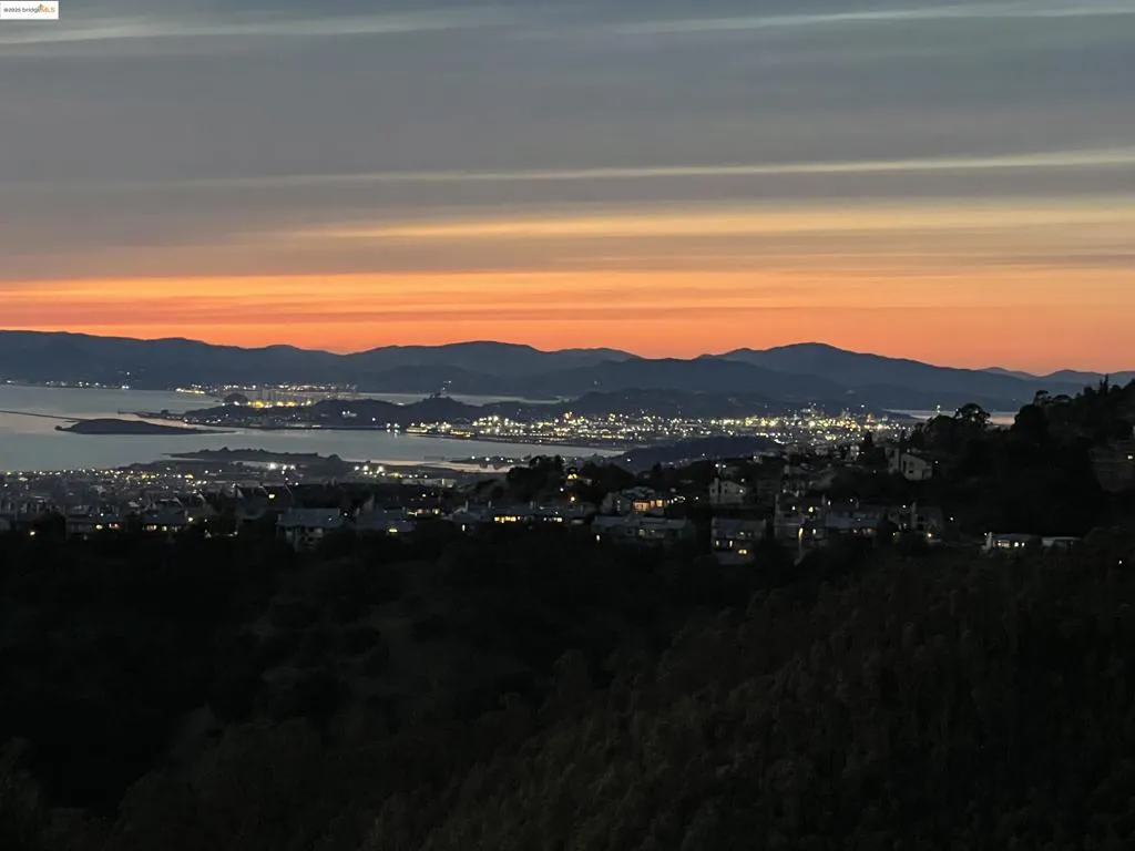 6100 Skyline Blvd, Oakland, California 94611 home-pic-24