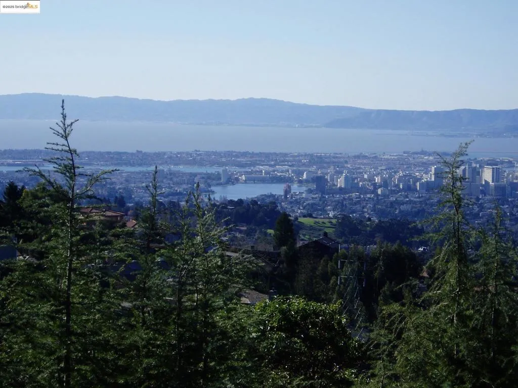 6100 Skyline Blvd, Oakland, California 94611 home-pic-8