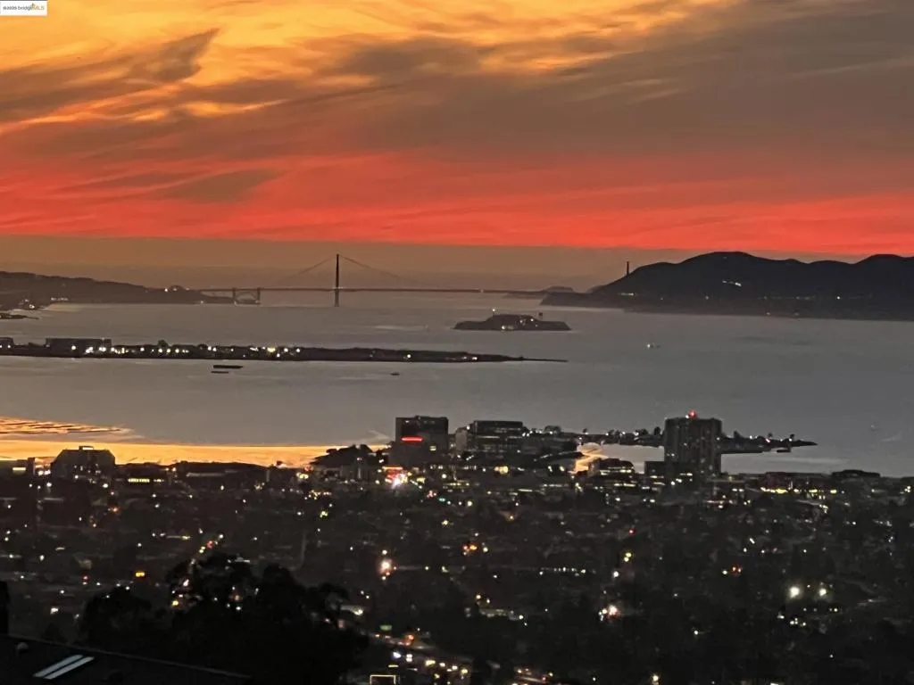 6100 Skyline Blvd, Oakland, California 94611 home-pic-21