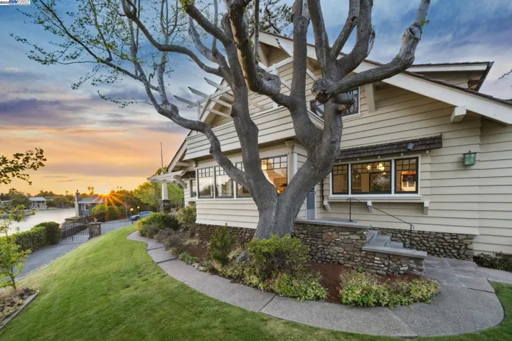 1100 Bay Street, Alameda, California 94501