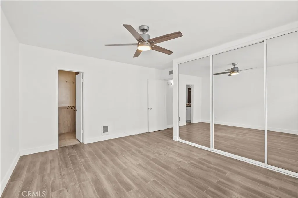 5328 Newcastle Avenue 58, Encino, California 91316 home-pic-6