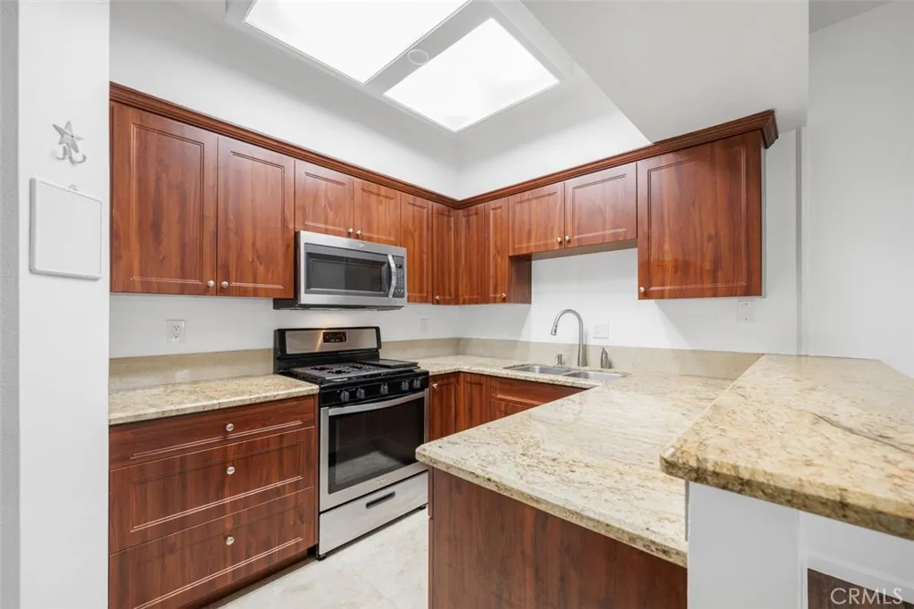 4822 Tiara 104, Huntington Beach, California 92649 home-pic-8