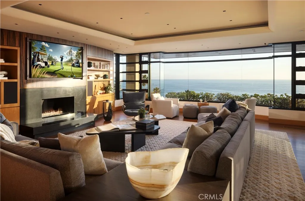 2526 Riviera Drive, Laguna Beach, California 92651 home-pic-9