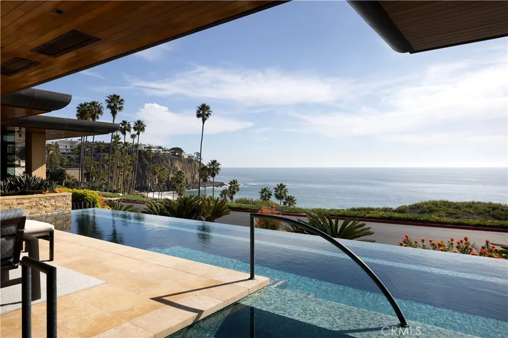 2526 Riviera Drive, Laguna Beach, California 92651 home-pic-39