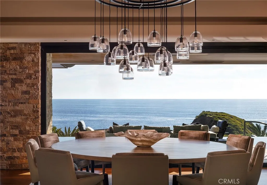 2526 Riviera Drive, Laguna Beach, California 92651 home-pic-13