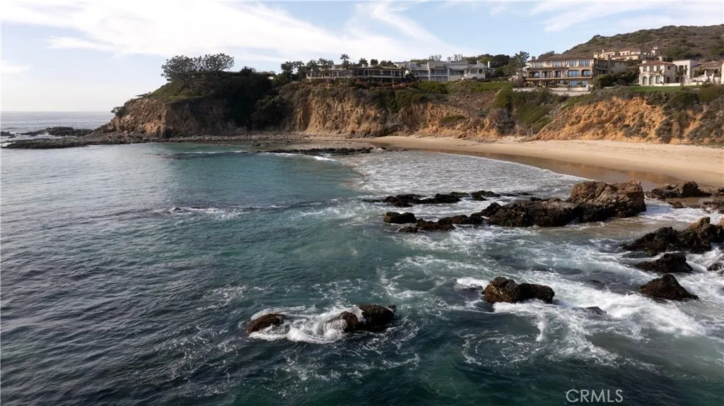 2526 Riviera Drive, Laguna Beach, California 92651 home-pic-41