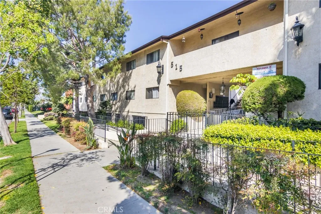 515 W Harvard Street, Glendale, California 91204, ,Residential Income,For Sale,Harvard,GD25102668