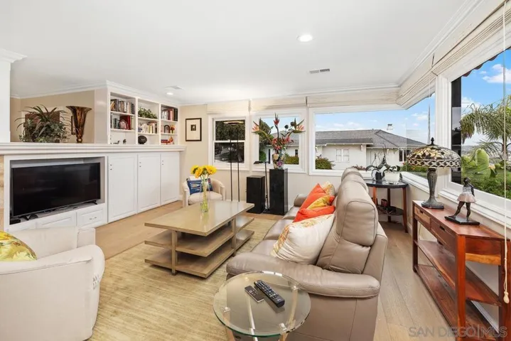 1030 Leroy St, San Diego, California 92106