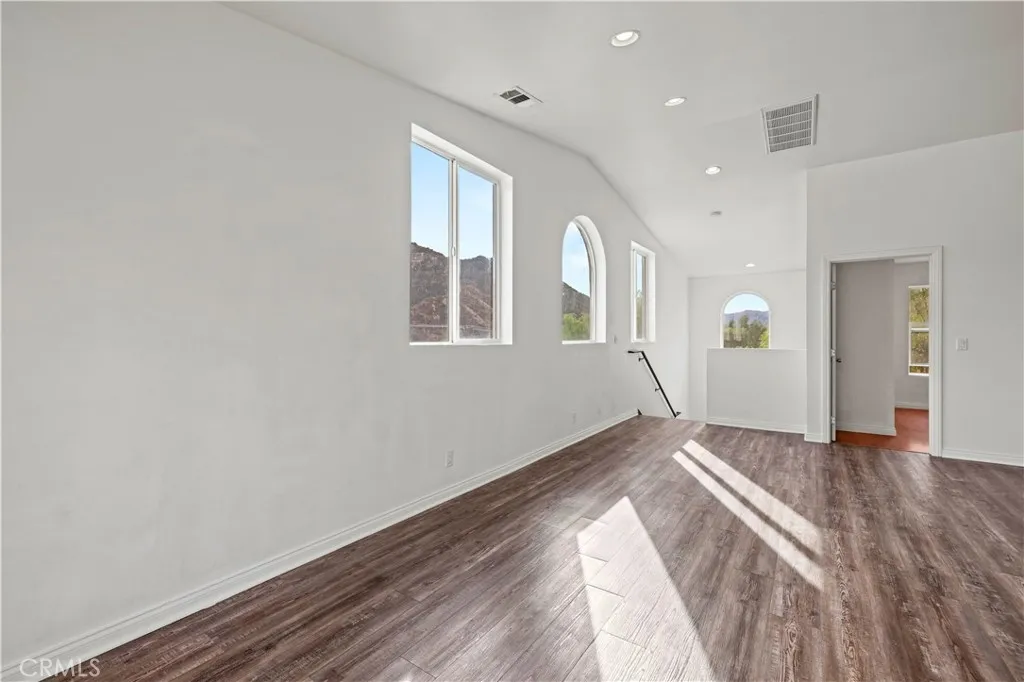 28637 Chiquito Canyon Road, Castaic, California 91384 home-pic-22
