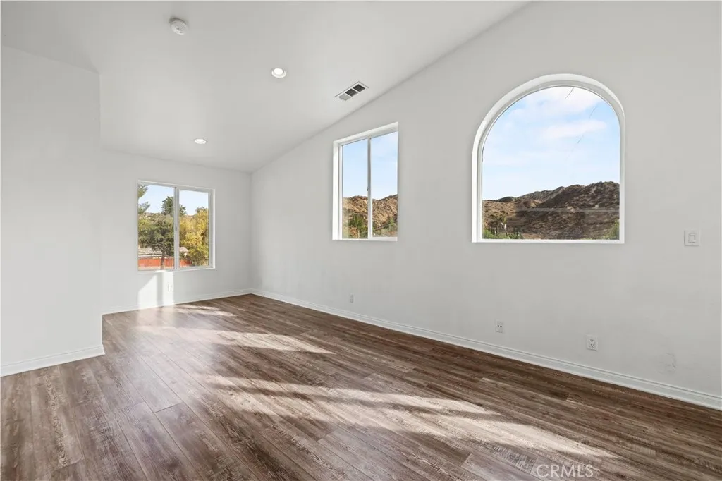 28637 Chiquito Canyon Road, Castaic, California 91384 home-pic-23