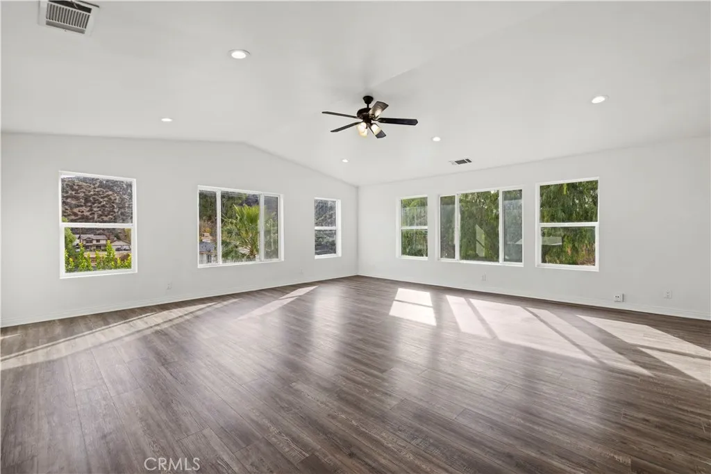 28637 Chiquito Canyon Road, Castaic, California 91384 home-pic-3