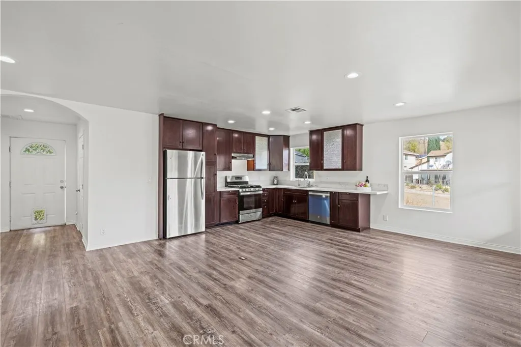 28637 Chiquito Canyon Road, Castaic, California 91384 home-pic-8