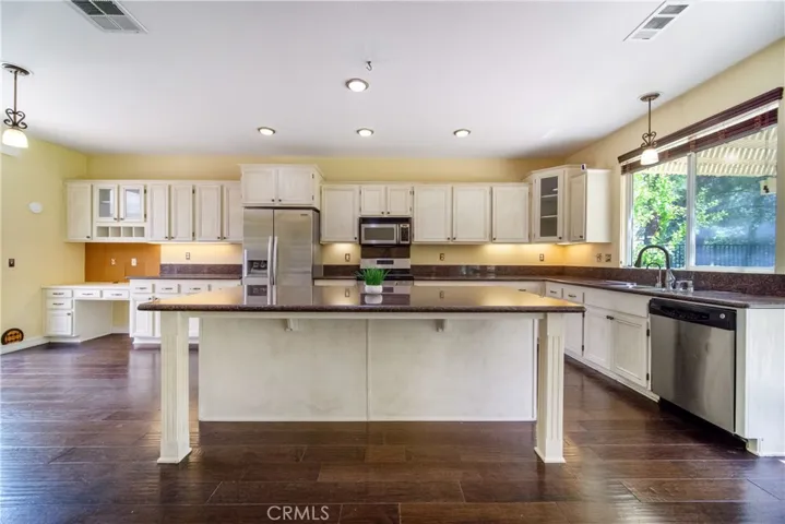 28118 Rocky Cove Drive, Menifee, California 92585