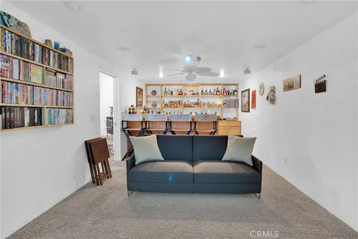 11020 Blue Jay Way, Oak Hills, California 92344