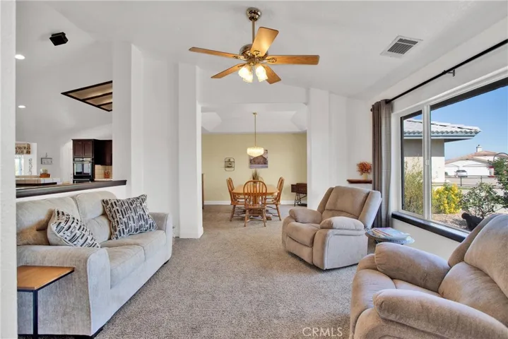 11020 Blue Jay Way, Oak Hills, California 92344