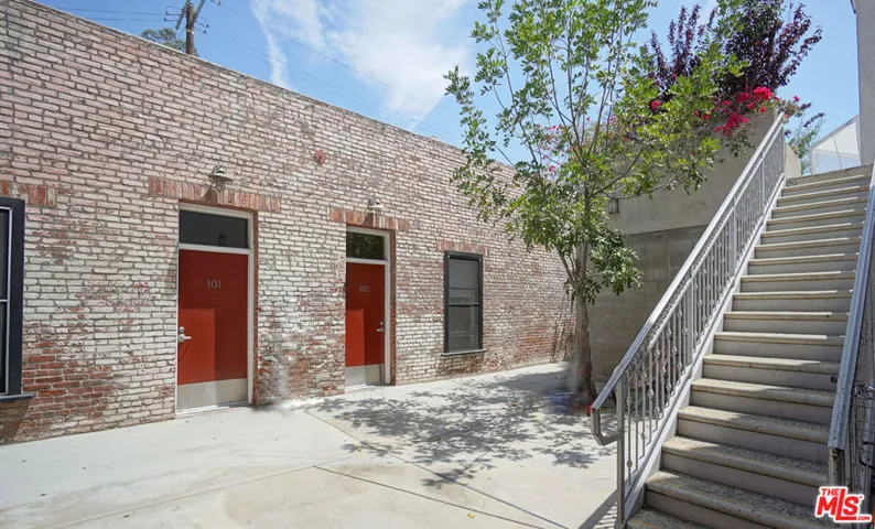 922 W 23rd Street 101, Los Angeles, California 90007