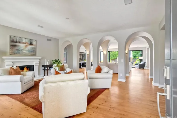 3551 Sitio Damasco, Carlsbad, California 92009