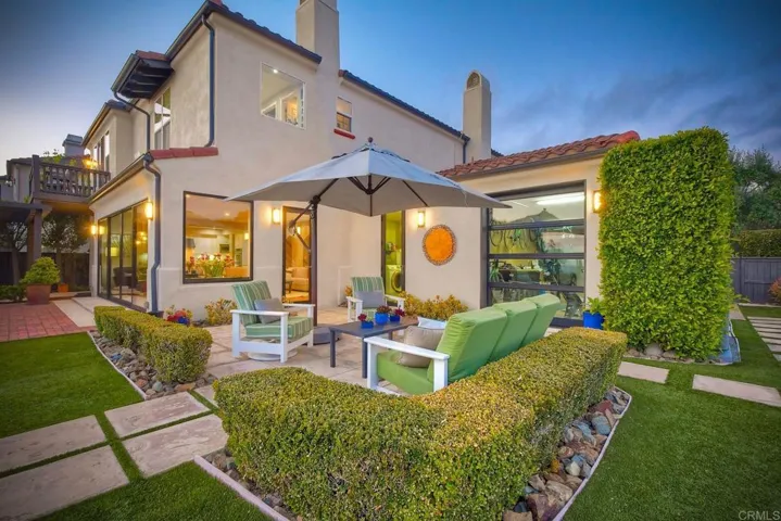 3551 Sitio Damasco, Carlsbad, California 92009