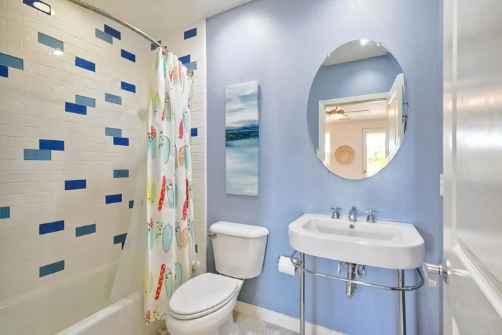 3551 Sitio Damasco, Carlsbad, California 92009