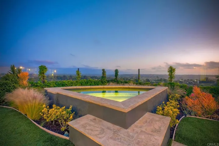 3551 Sitio Damasco, Carlsbad, California 92009