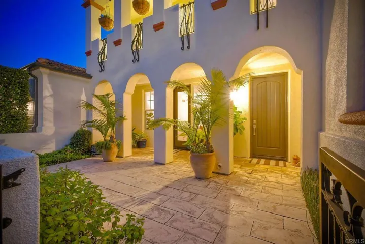 3551 Sitio Damasco, Carlsbad, California 92009