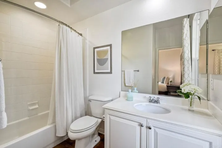 3551 Sitio Damasco, Carlsbad, California 92009