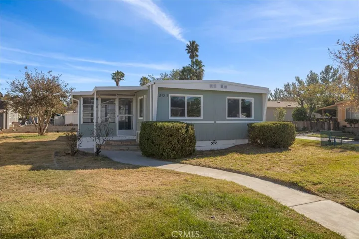 5800 Hamner Avenue 301, Eastvale, California 91752
