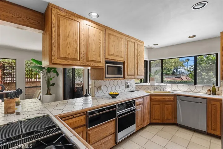 1156 E Howard Street, Pasadena, California 91104