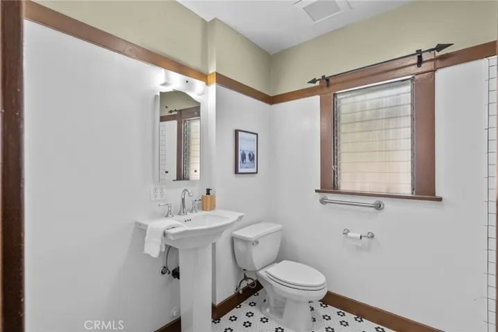 1156 E Howard Street, Pasadena, California 91104