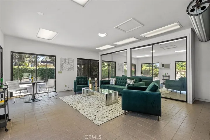 1156 E Howard Street, Pasadena, California 91104