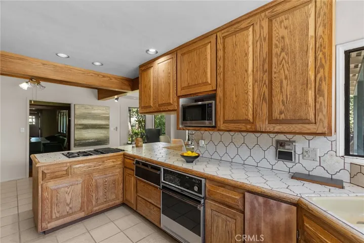 1156 E Howard Street, Pasadena, California 91104