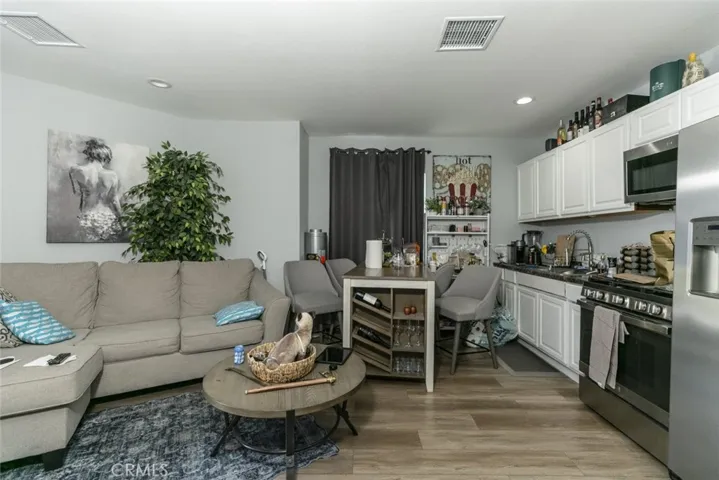 10615 San Fernando Road, Pacoima, California 91331